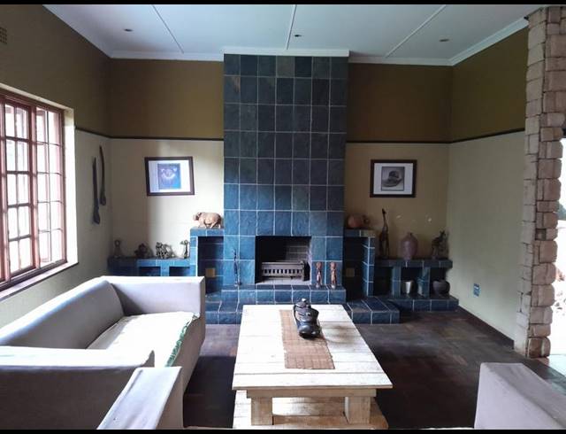 5 BEDROOM HOUSE FOR SALE IN CYRILDENE